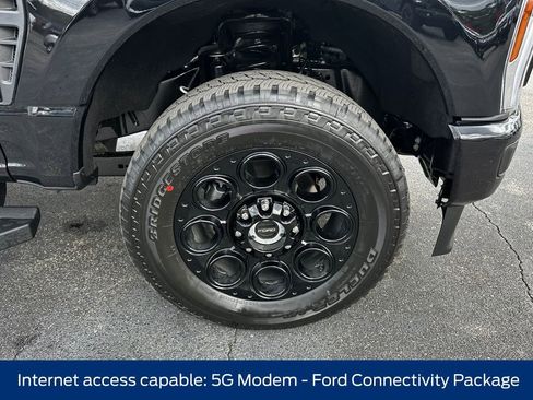 New 2026 Ford F250 Lariat w/ Black Appearance Package image 16