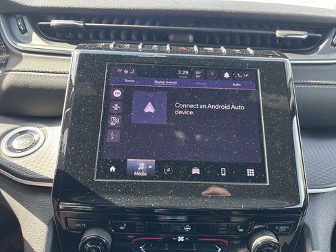 Used 2025 Jeep Grand Cherokee Altitude image 52