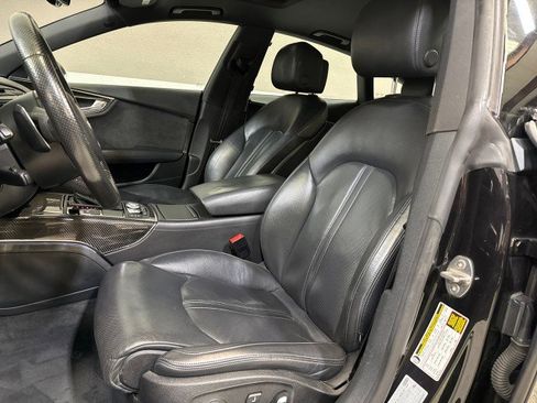 Used 2016 Audi RS 7 Prestige w/ Driver Assistance Package image 15