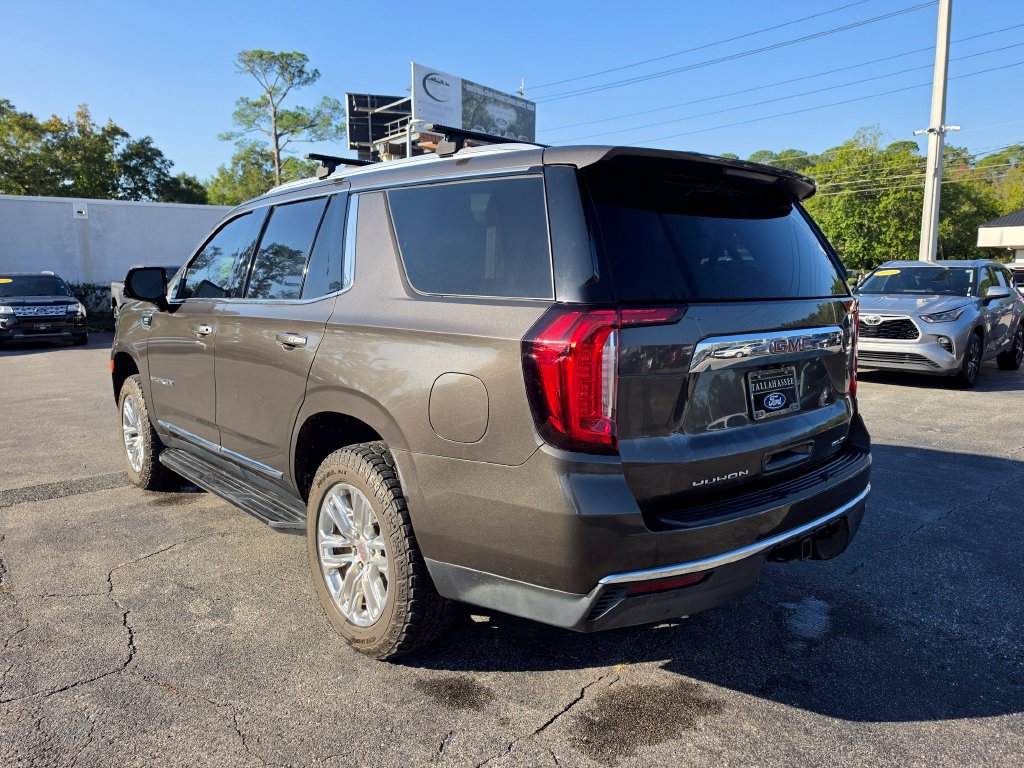 Used 2021 GMC Yukon SLT w/ SLT Premium Package RWD image 2