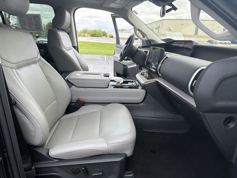 Certified 2025 Ford Expedition Max Active AWD/4WD image 39