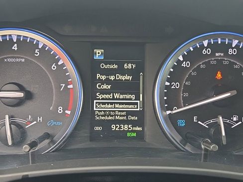 Used 2019 Toyota Highlander Limited AWD/4WD image 12