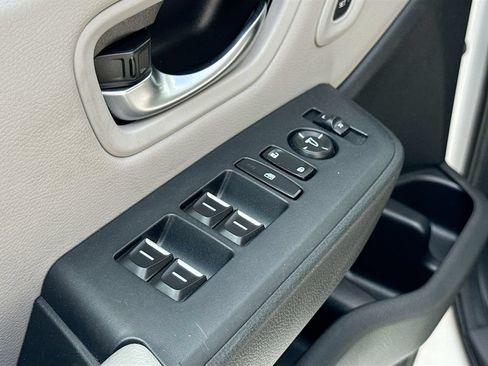 Used 2024 Honda Pilot EX-L image 17