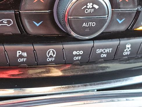 Used 2020 Jeep Grand Cherokee Altitude image 11