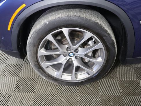 Used 2022 BMW X5 xDrive40i AWD/4WD image 21