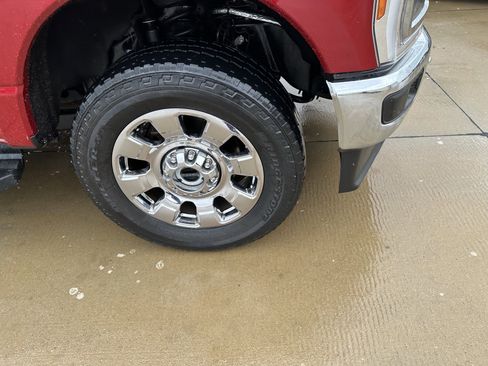 Used 2023 Ford F250 Lariat w/ Chrome Package AWD/4WD image 2