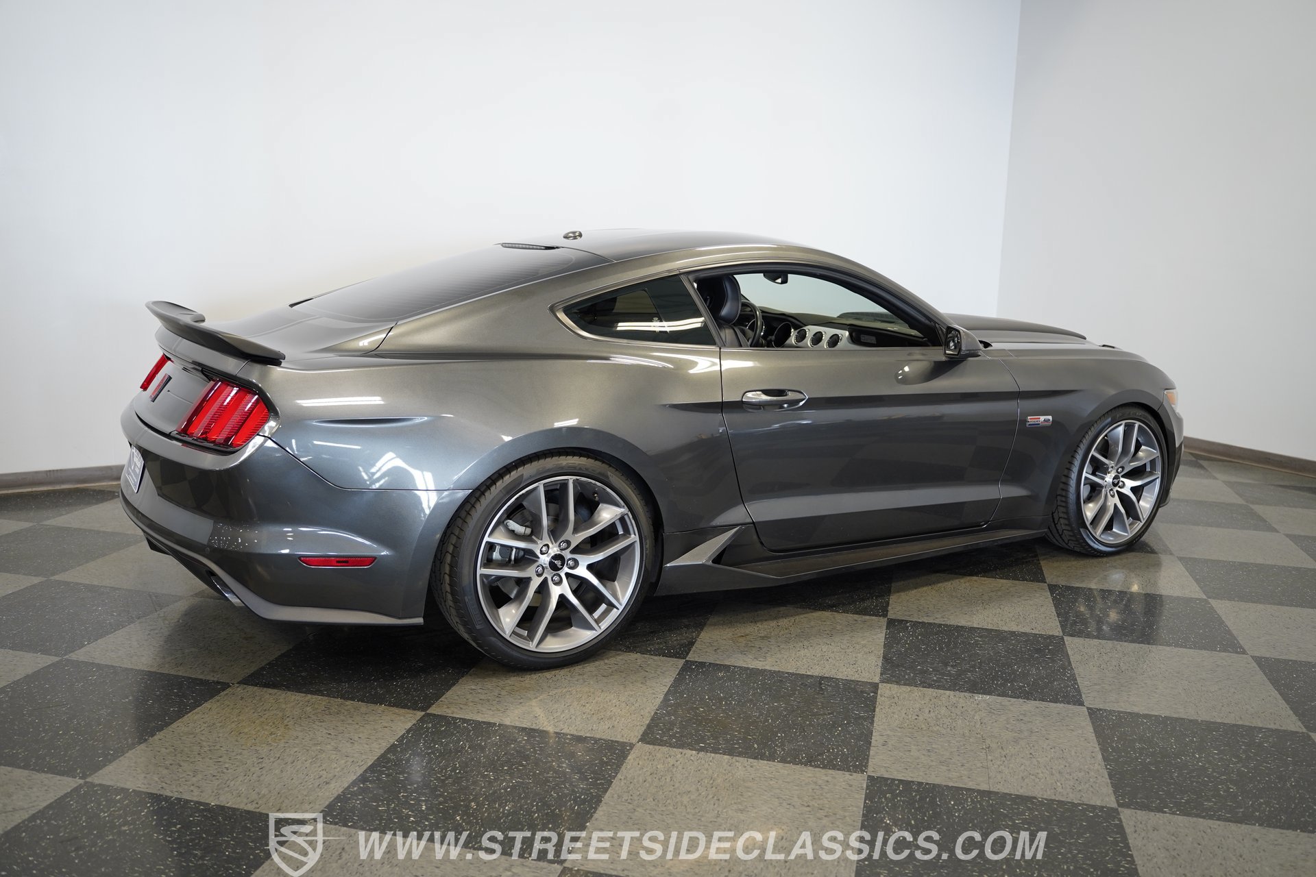 Used 2016 Ford Mustang GT Premium RWD image 14