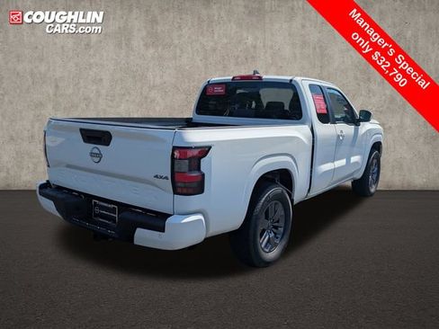 Certified 2025 Nissan Frontier SV w/ SV Convenience Package AWD/4WD image 8