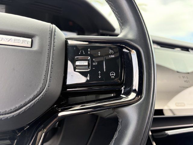 Used 2025 Land Rover Range Rover Velar Dynamic SE AWD/4WD image 9