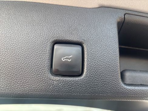 Used 2023 Ford Escape Platinum image 13