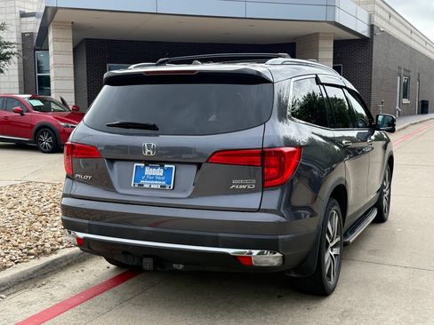 Used 2018 Honda Pilot Touring image 6