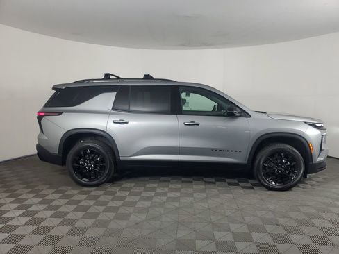 New 2026 Chevrolet Traverse LT w/ Midnight/Sport Edition image 3