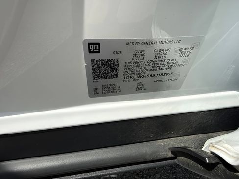 Used 2025 GMC Acadia Elevation w/ Elevation Premium Package FWD image 39