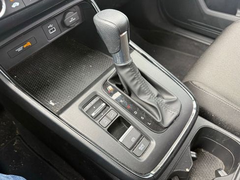 Used 2024 Honda CR-V LX image 17