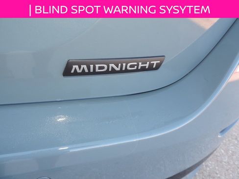 Used 2025 Nissan Sentra SR w/ Midnight Edition image 13