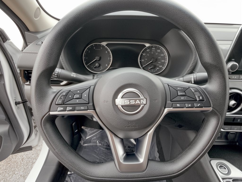 Used 2025 Nissan Sentra SV FWD image 10