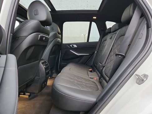 Certified 2024 BMW X5 xDrive40i w/ Parking Assistance Package image 10