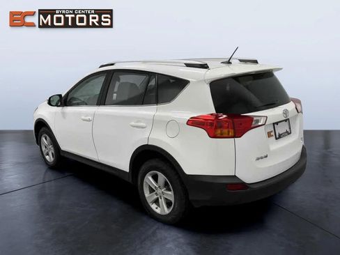 Used 2014 Toyota RAV4 XLE image 4