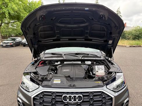 Used 2023 Audi Q5 2.0T Premium Plus w/ Premium Plus Package AWD/4WD image 3