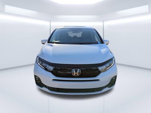 New 2026 Honda Odyssey Touring image 9