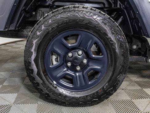 Used 2023 Jeep Gladiator Sport w/ Trailer Tow Package image 49