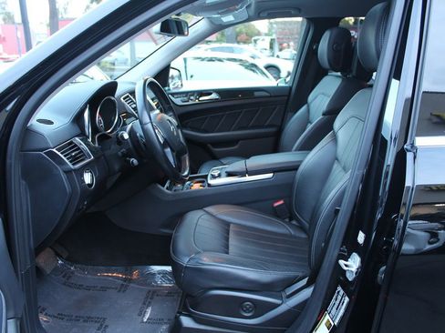 Used 2016 Mercedes-Benz GL 450 4MATIC image 20