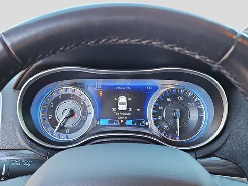 Used 2022 Chrysler 300 Touring L image 22