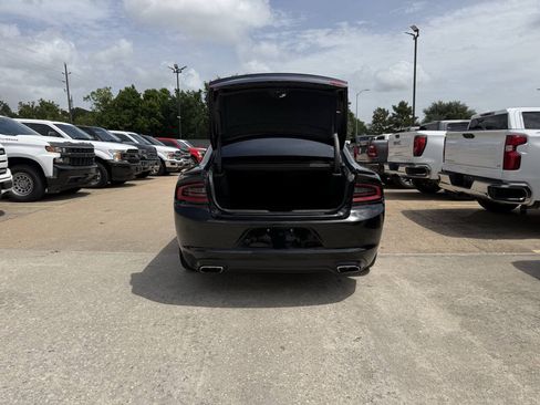 Used 2016 Dodge Charger R/T RWD image 34