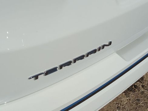 Used 2022 GMC Terrain Denali image 31