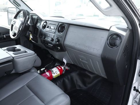 Used 2016 Ford F550 4x4 Crew Cab Super Duty image 39