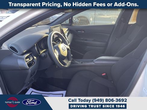 Used 2019 Toyota C-HR LE FWD image 21