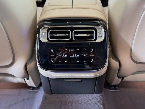 New 2026 Mercedes-Benz S 580 4MATIC Sedan image 28