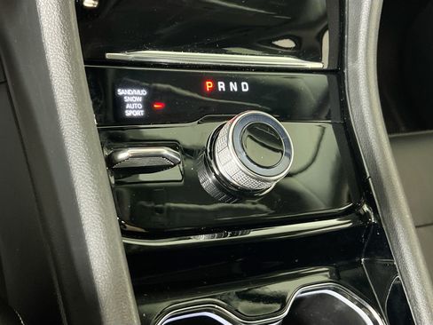 Used 2023 Jeep Grand Cherokee Limited AWD/4WD image 17