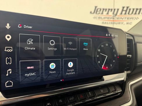 Used 2025 GMC Sierra 1500 SLT AWD/4WD image 21