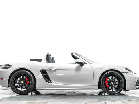 Used 2023 Porsche 718 Boxster GTS RWD image 47