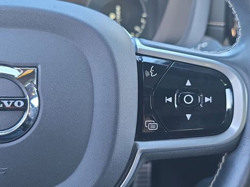 Used 2021 Volvo XC60 T8 R-Design w/ Protection Package Premier image 21