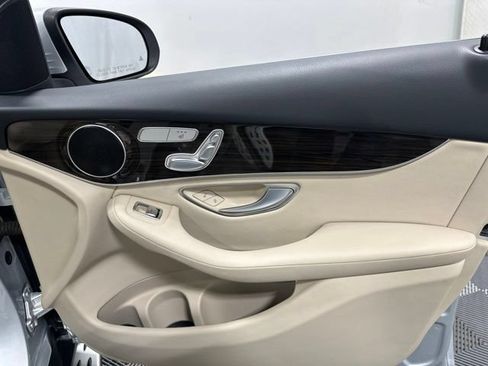 Used 2016 Mercedes-Benz GLC 300 4MATIC image 30