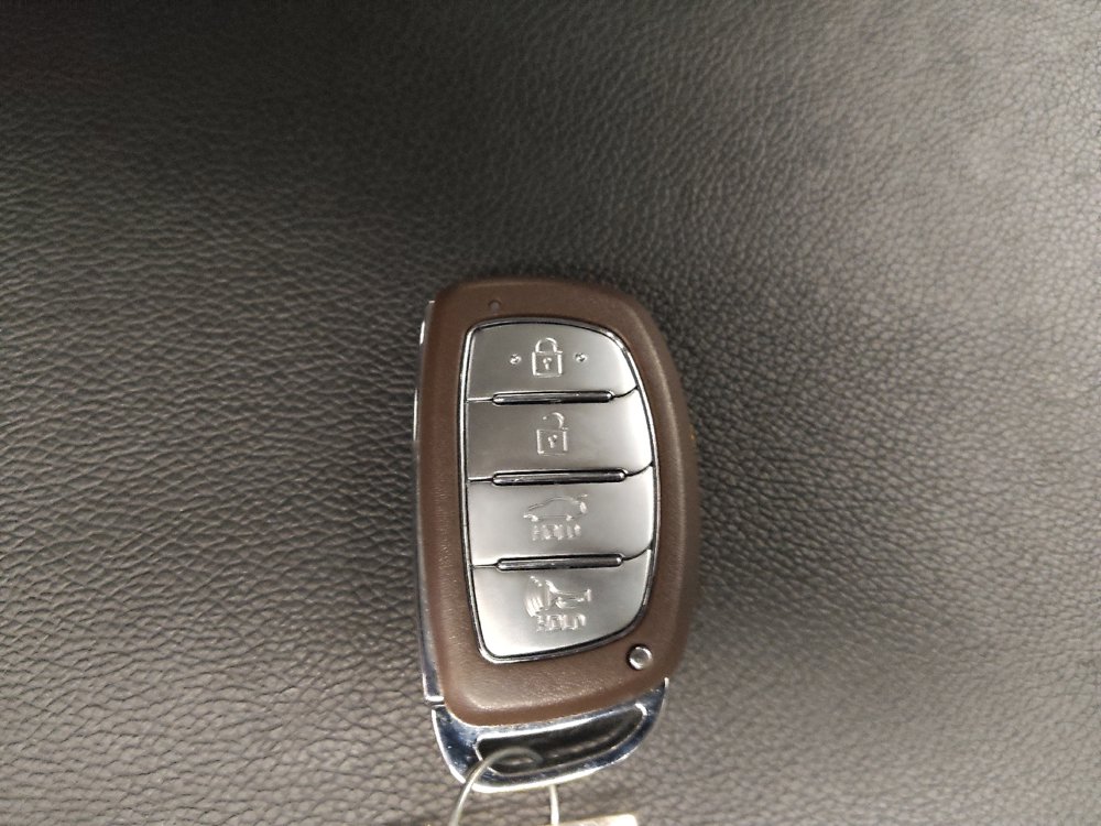 Used 2018 Hyundai Sonata Limited w/ Limited Ultimate Package 03 FWD image 32