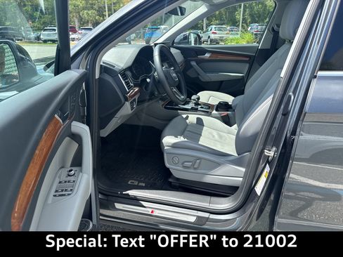 Certified 2023 Audi Q5 2.0T Premium w/ Convenience Package AWD/4WD image 9
