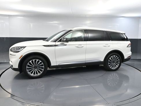 Used 2023 Lincoln Aviator Reserve image 10
