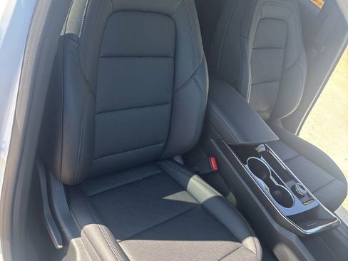 New 2026 Chevrolet Equinox LT w/ Convenience Package II FWD image 45