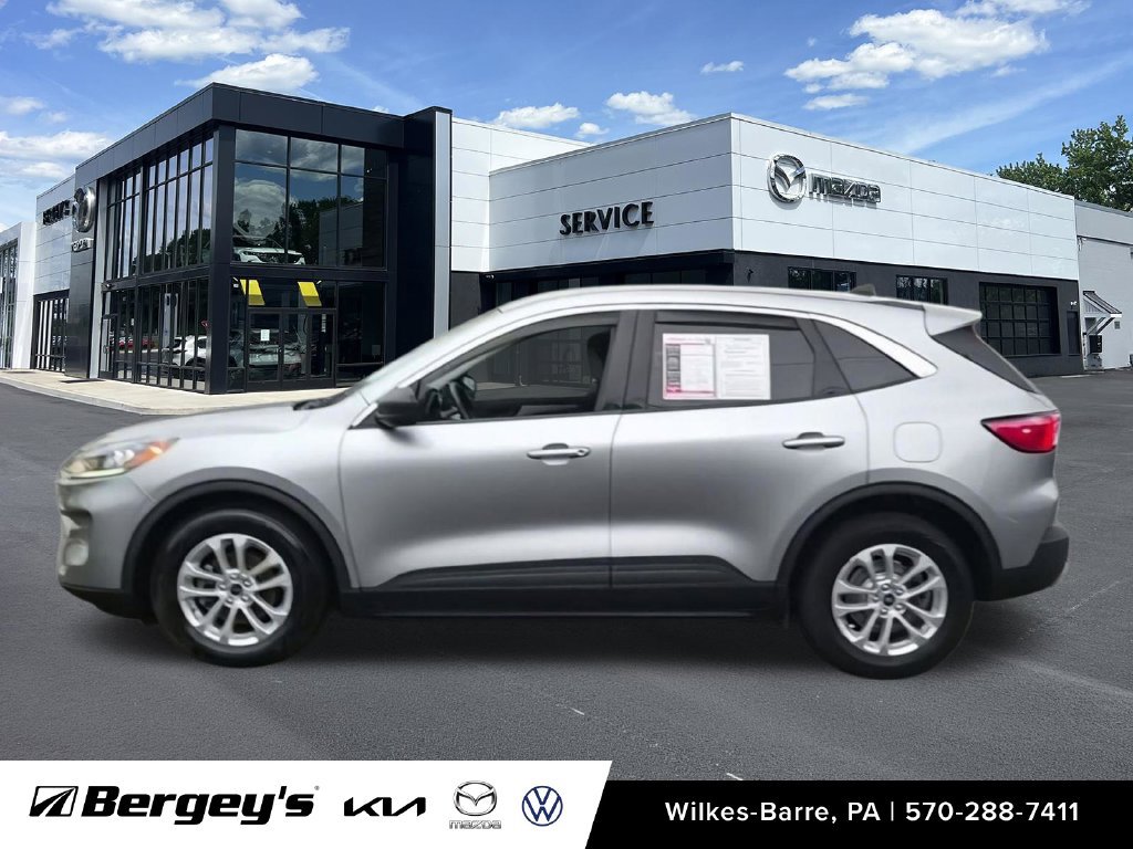 Used 2022 Ford Escape SE w/ Convenience Package FWD image 6