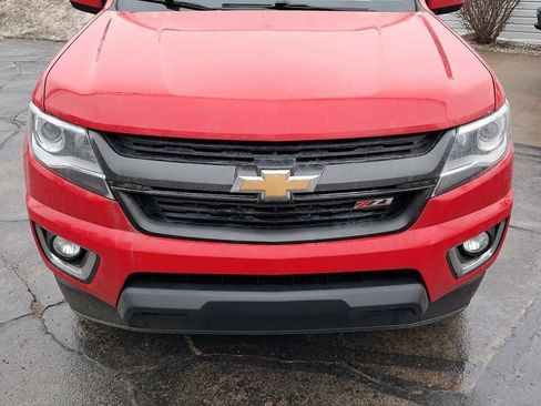 Used 2015 Chevrolet Colorado Z71 AWD/4WD image 3