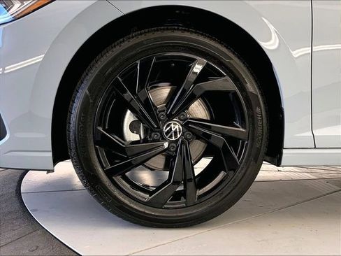 New 2026 Volkswagen Jetta SE FWD image 12