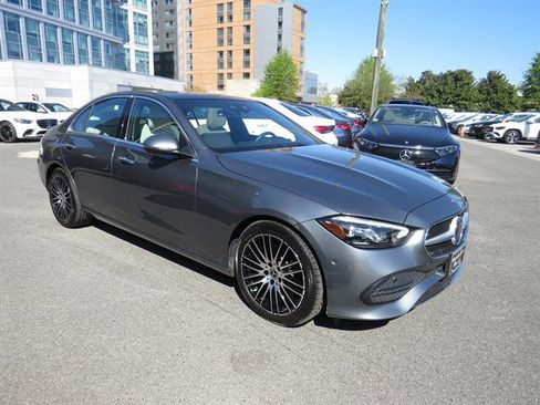 Used 2025 Mercedes-Benz C 300 4MATIC Sedan image 5