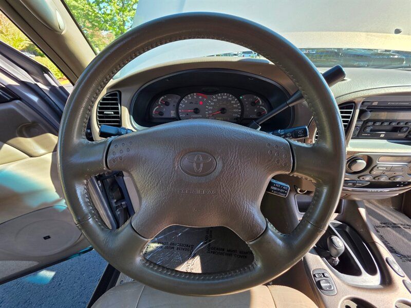 Used 2002 Toyota Sequoia Limited AWD/4WD image 38