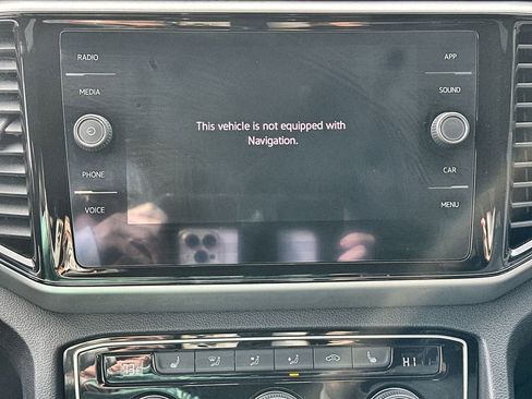 Used 2022 Volkswagen Atlas Cross Sport SE image 14