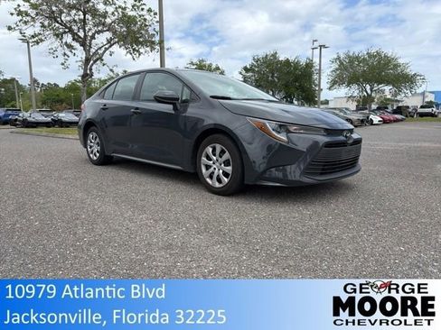 Used 2023 Toyota Corolla LE image 1