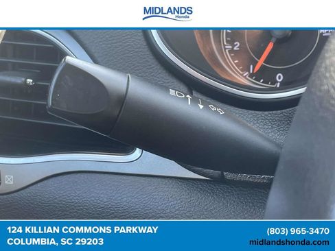 Used 2019 Jeep Cherokee Limited FWD image 23