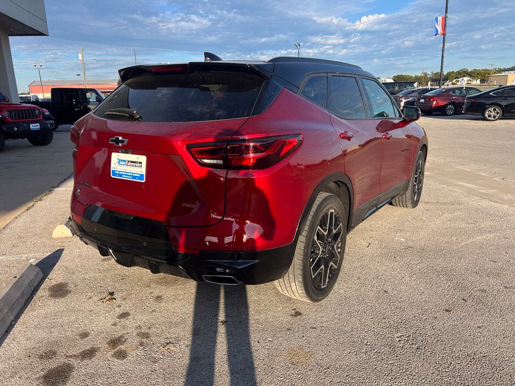 Used 2024 Chevrolet Blazer RS w/ Driver Confidence II Package FWD image 8